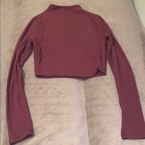 Long sleeve crop top